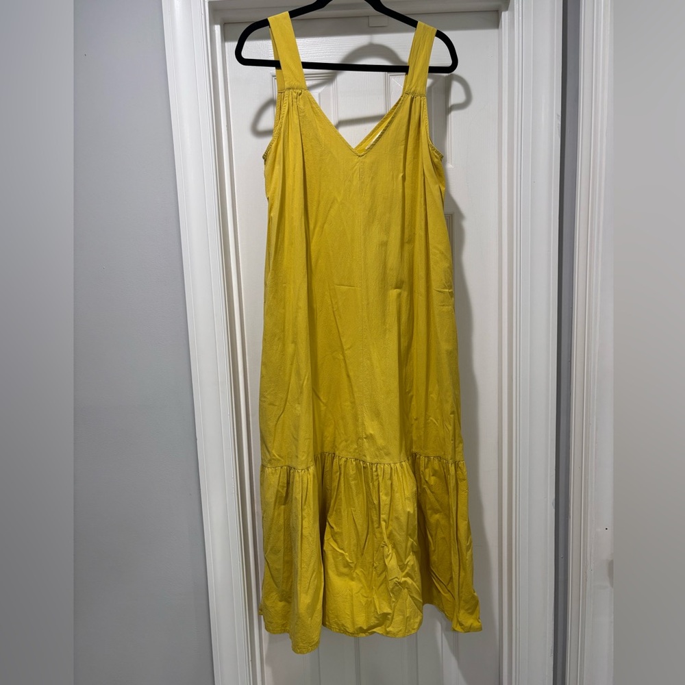 Yellow sundress